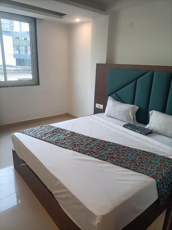 Family Hotel Tark Near Igi Airport Delhi Új-Delhi Kültér fotó