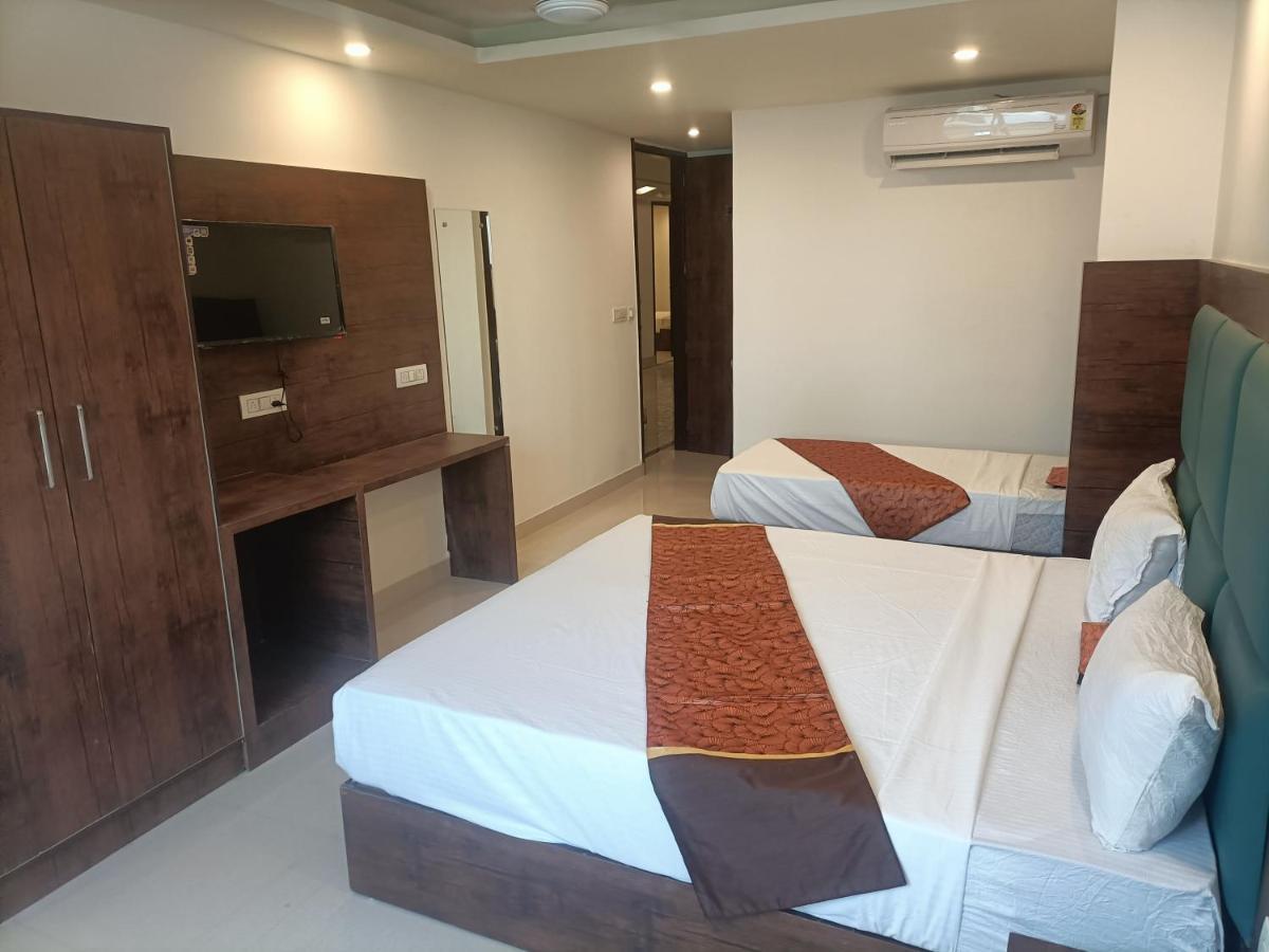 Family Hotel Tark Near Igi Airport Delhi Új-Delhi Kültér fotó
